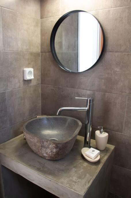 Arco Cοzy Loft Apartment แอร์มูโปลี ภายนอก รูปภาพ